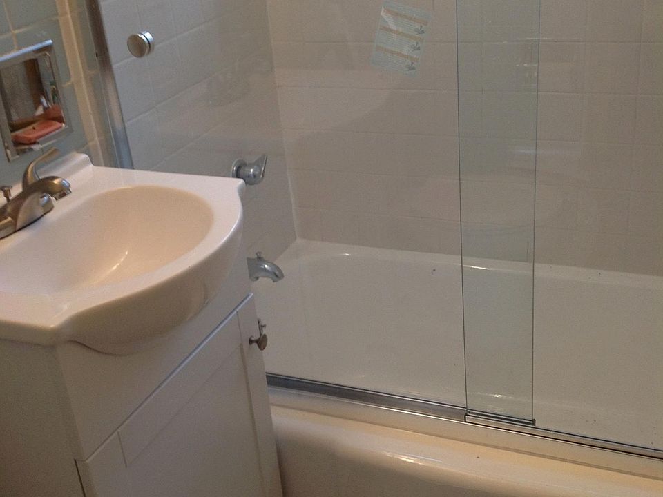1st image of 4125 W Ainslie St #2W