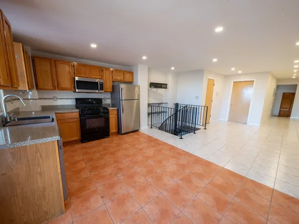 818 Palisade Avenue image 3 of 18