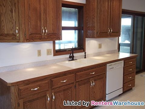 5th image of 25676 Aberdeen Ave