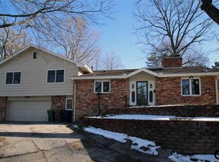 301 Kohl Rd, Bellevue, NE 68005