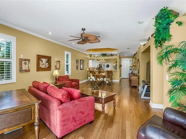 7339 Cleopatra Dr — Photo 8