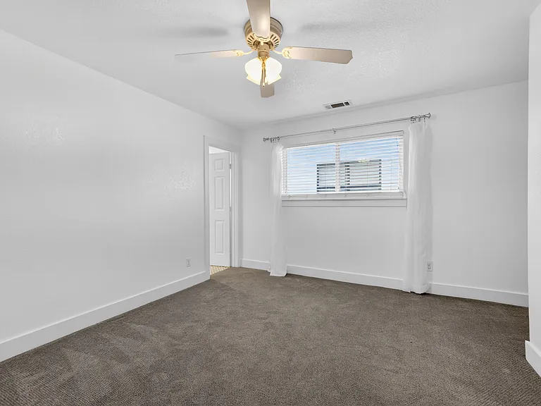 3144 Cockrell Ave — Photo 34