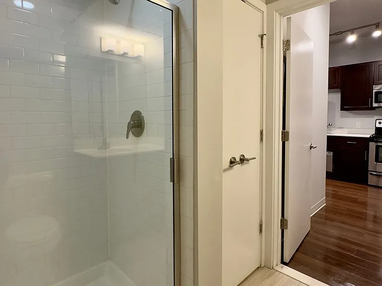 Charming 1 Bedroom/1 Bathroom Apartment Unit in Downtown Baltimore, MD! Unit 416 — Photo 45
