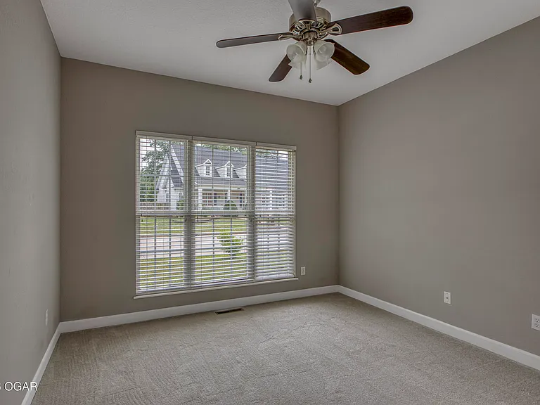 2813 Waters Edge Blvd — Photo 18