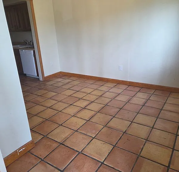 3915 Mount Sterling Ave — Photo 7