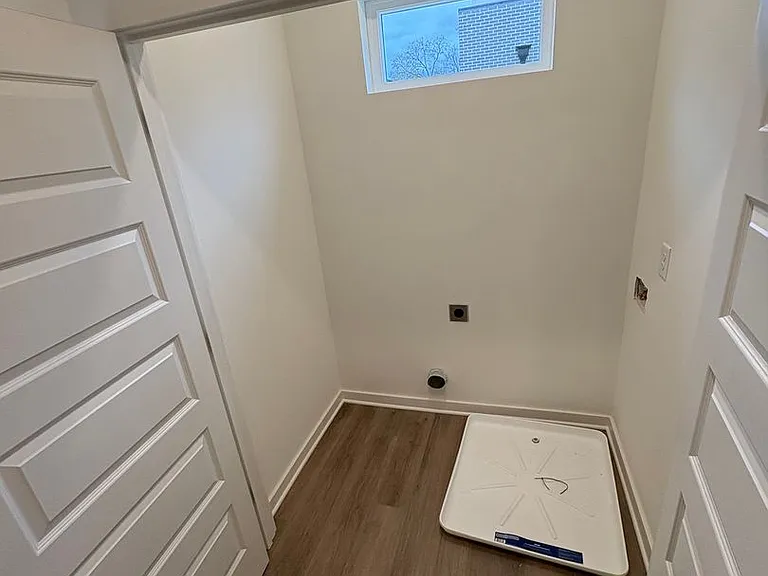 310 Cedar St — Photo 29