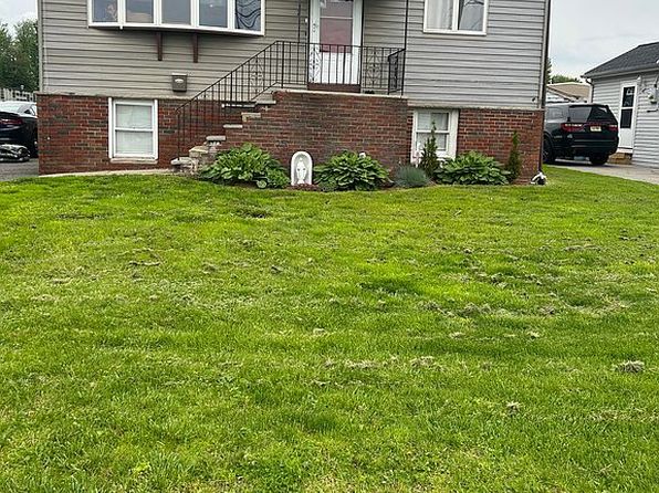 2 Lincoln Pl