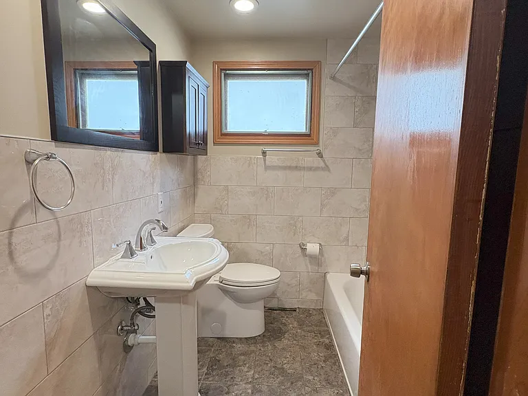 159 Leonore Rd — Photo 8