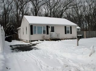 104 Francis St, Springfield, MA 01104