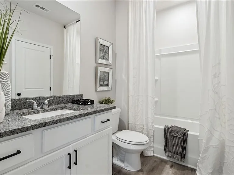 497 Fox Creek Dr — Photo 16