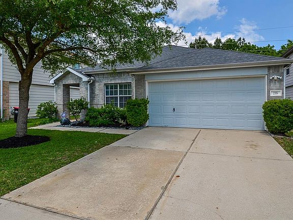 3rd image of 235 Remington Heights Dr