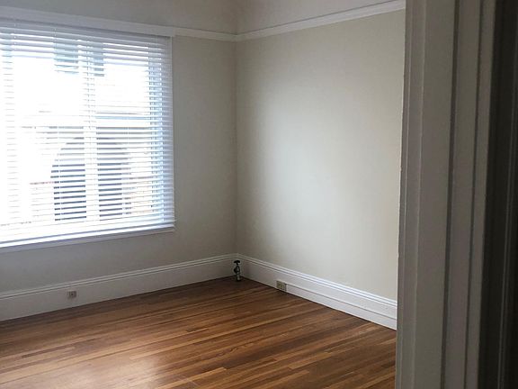 5th image of 3852 California St APT 2