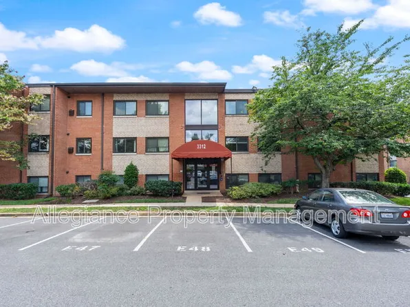 3312 S 28th St APT 303, Alexandria, VA 22302