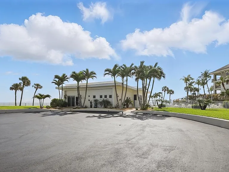 3554 Ocean Drive 703S #504N — Photo 23