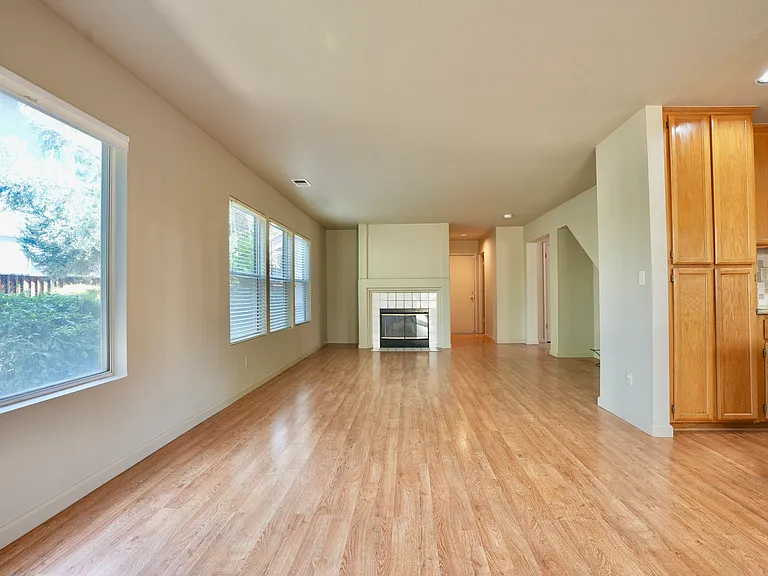 2625 Monroe St — Photo 7