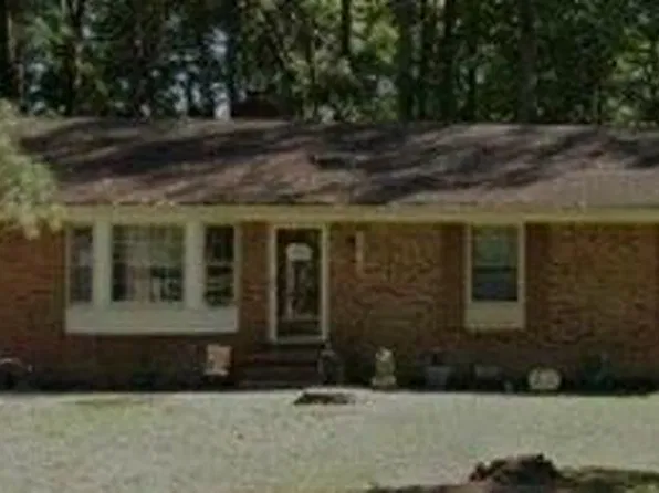 33508 Edgehill Dr, Franklin, VA 23851