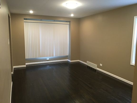 2nd image of 5341 W Gladys Ave