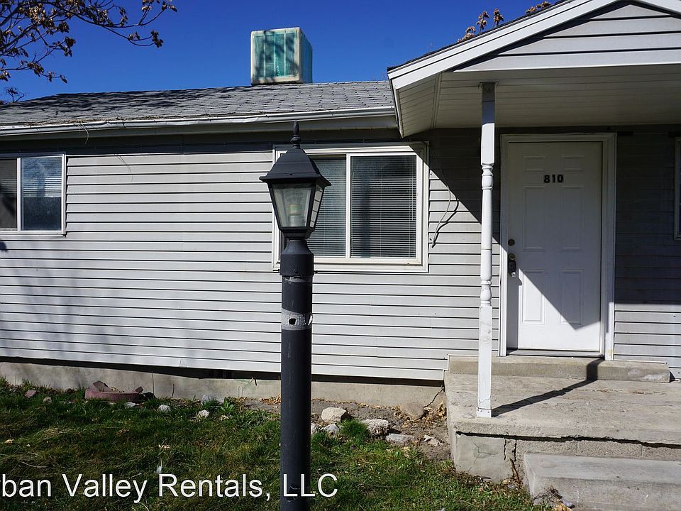 1st image of 810 W Montague Ave