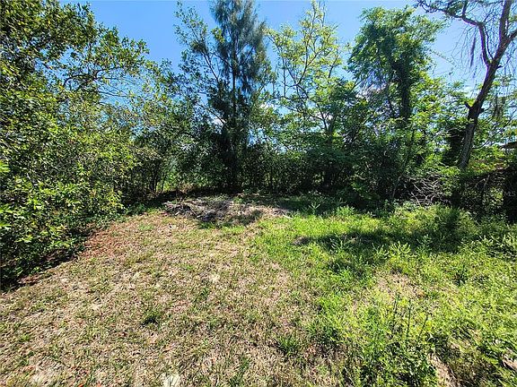 4th image of 6810 Shady Acres Blvd