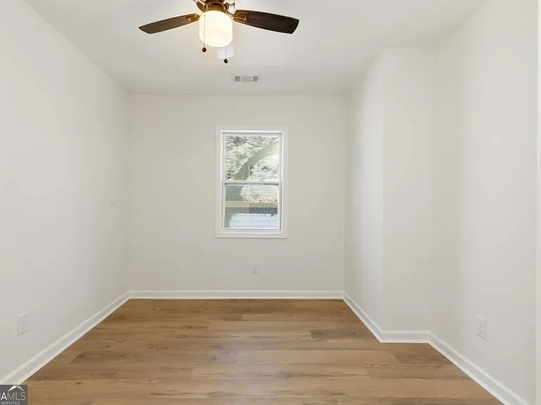 1015 Sims St SW — Photo 22