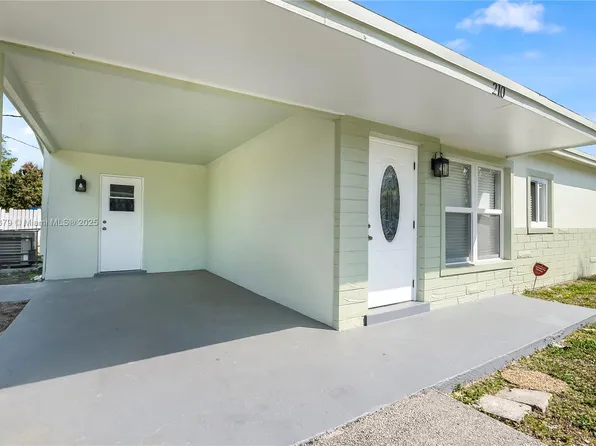 210 NW 4th Ave, Deerfield Beach, FL 33441