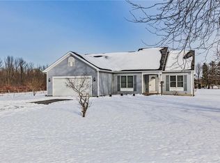 7050 Fisher Rd, Ontario, NY 14519