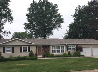 821 Warwick Rd, Brick, NJ 08724