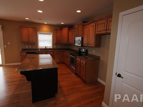 4th image of 2816 W Playden Dr