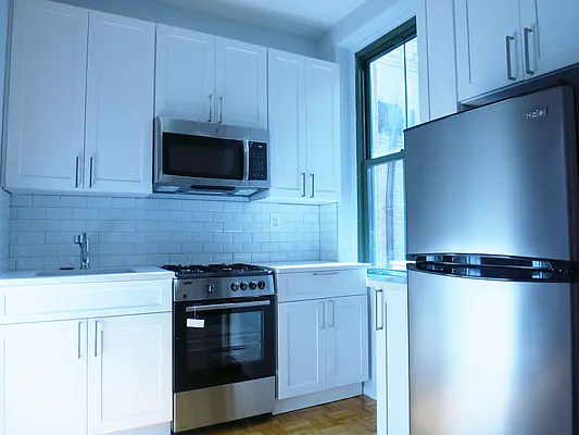 Rented by City & Suburban | media 21