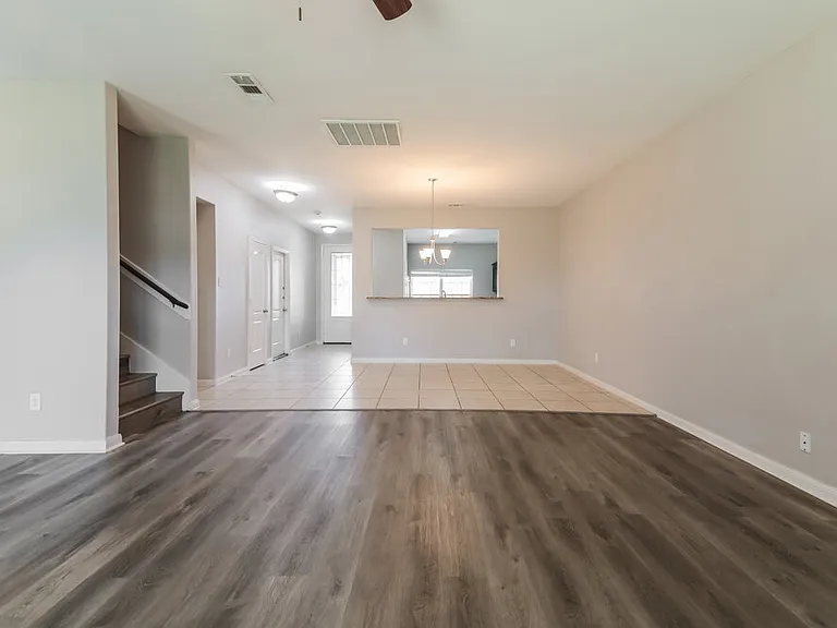 900 Princewood Dr — Photo 5