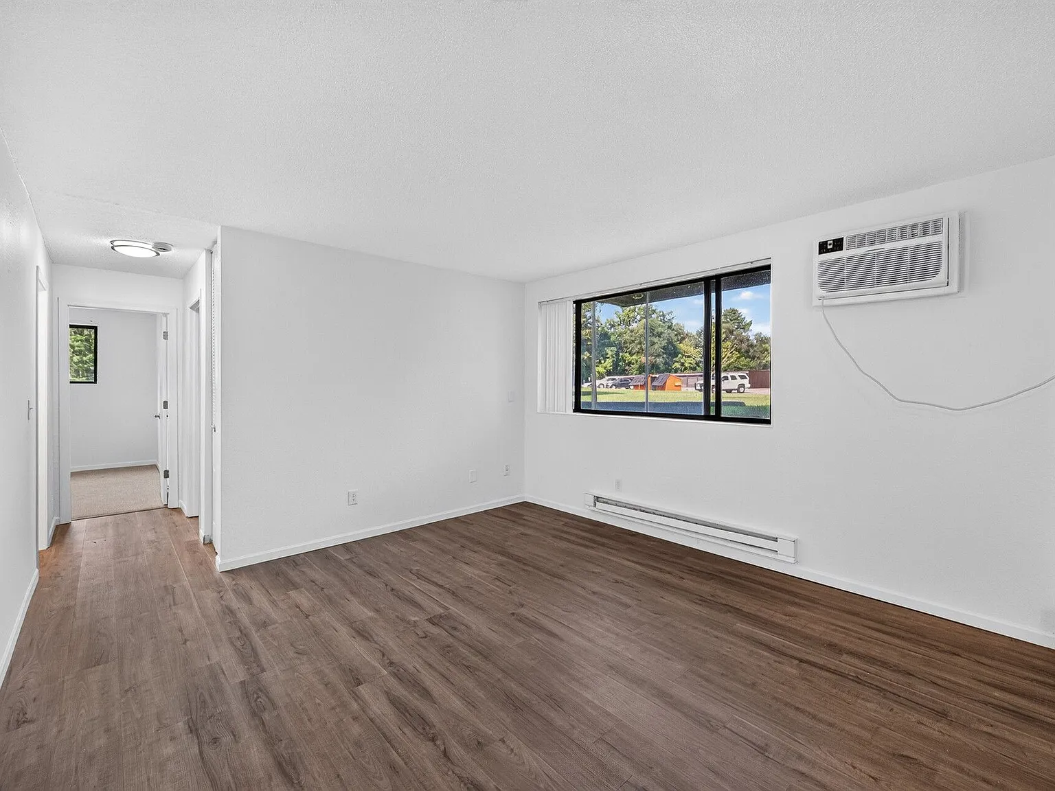 Pineview Apartments - White Bear Lake — Photo 3