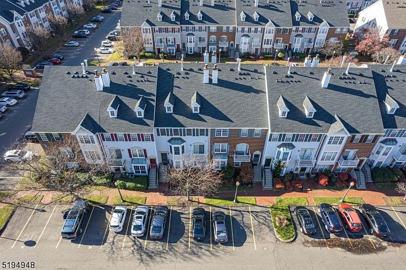 1st image of 4 Holly St