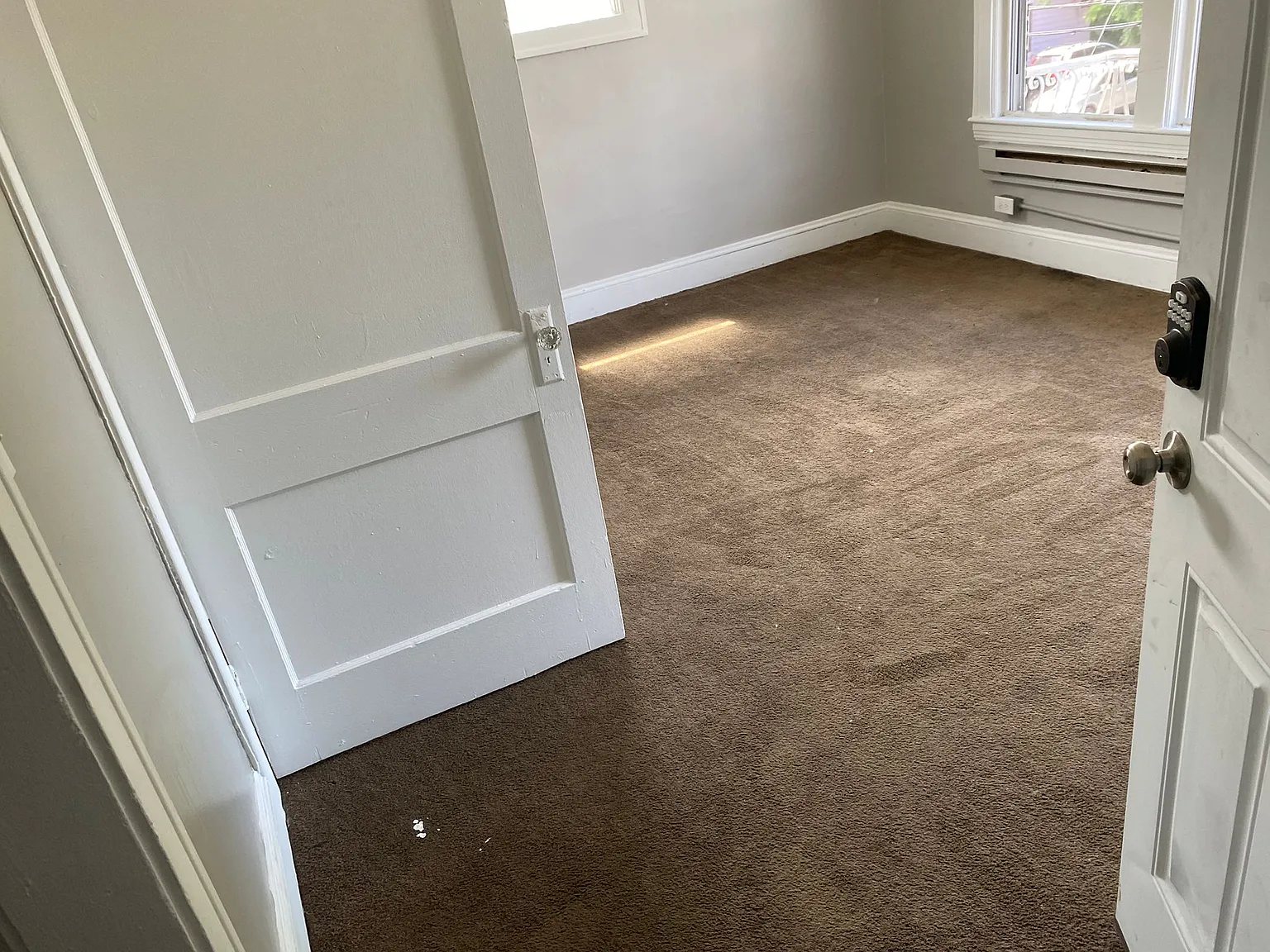 11202 Buckeye Road - 2863 East 112 #10 — Photo 3