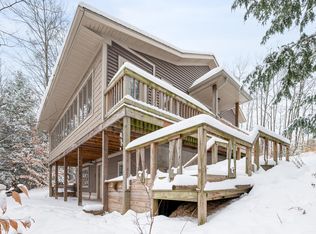 9586 E Lure Rd, Hesperia, MI 49421