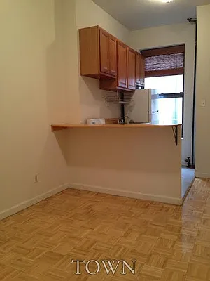 Rented by Town Residential | media 21