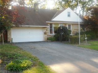 1864 Glen Oval, Richmond Heights, OH