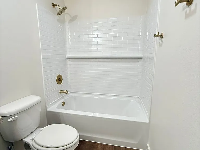 2143 Langford Ave — Photo 21