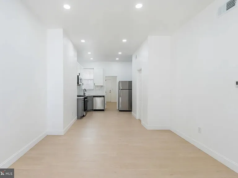 703 N 43rd St #1 — Photo 1