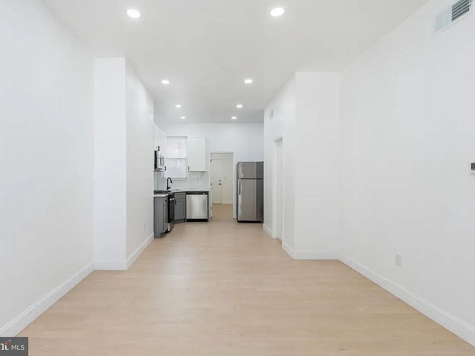 1st image of 703 N 43rd St #1