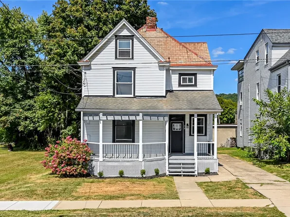 219 W Grandview Ave, Zelienople, PA 16063