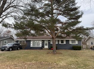 531 N Silverleaf Blvd, Carol Stream, IL 60188