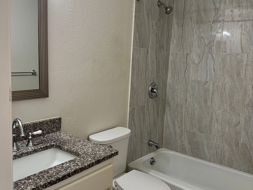 2nd image of 1401 P Ave APT 4