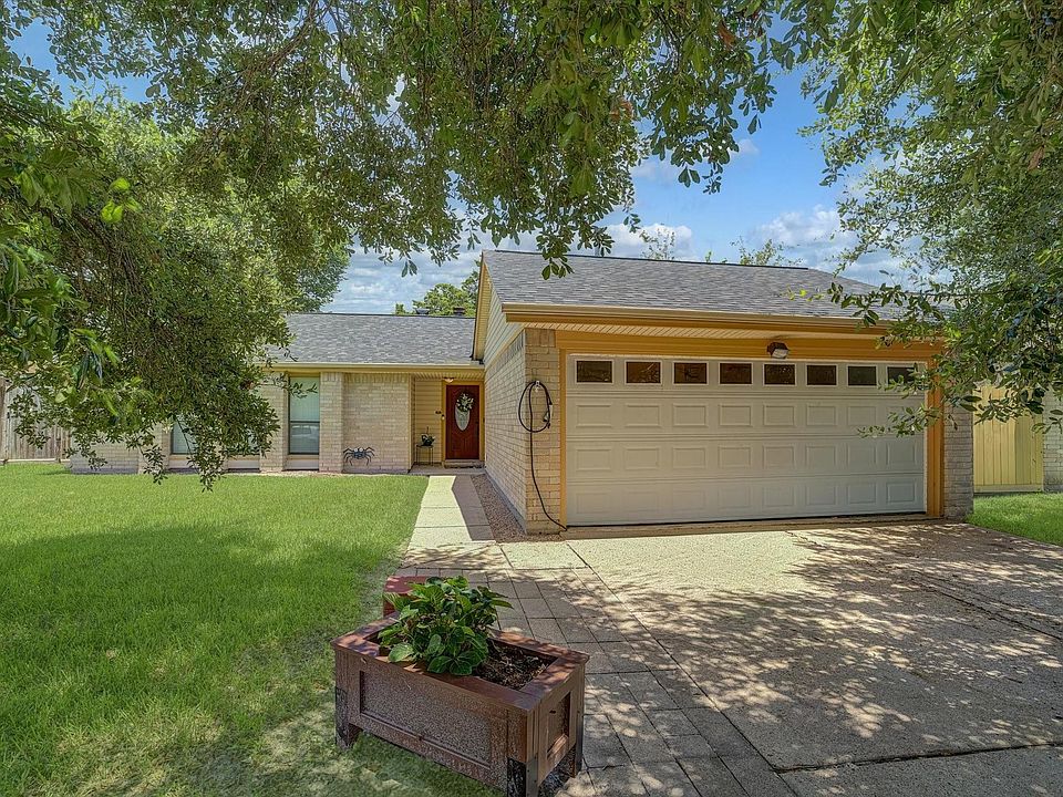 1st image of 742 Sugar Hill Dr
