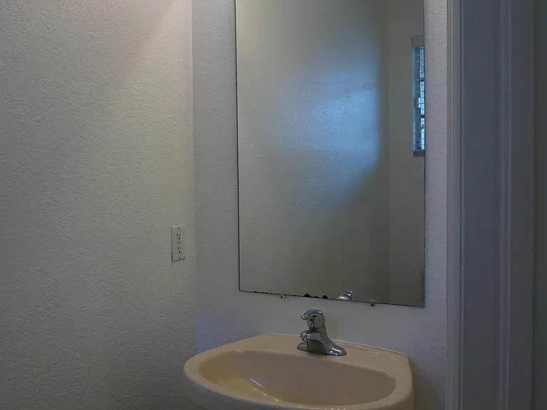 2030 Nassau Dr — Photo 5
