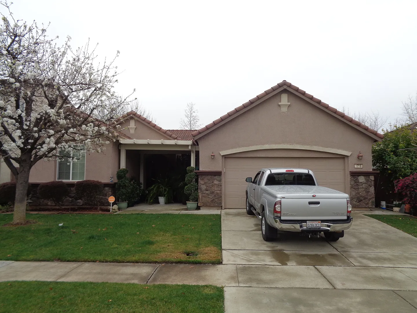 Edgewater Home — Photo 1