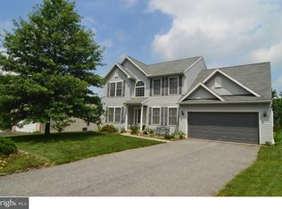 420 Acer Dr, Blandon, PA 19510