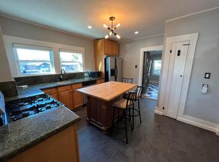 802 Broadmoor Blvd, San Leandro, CA 94577