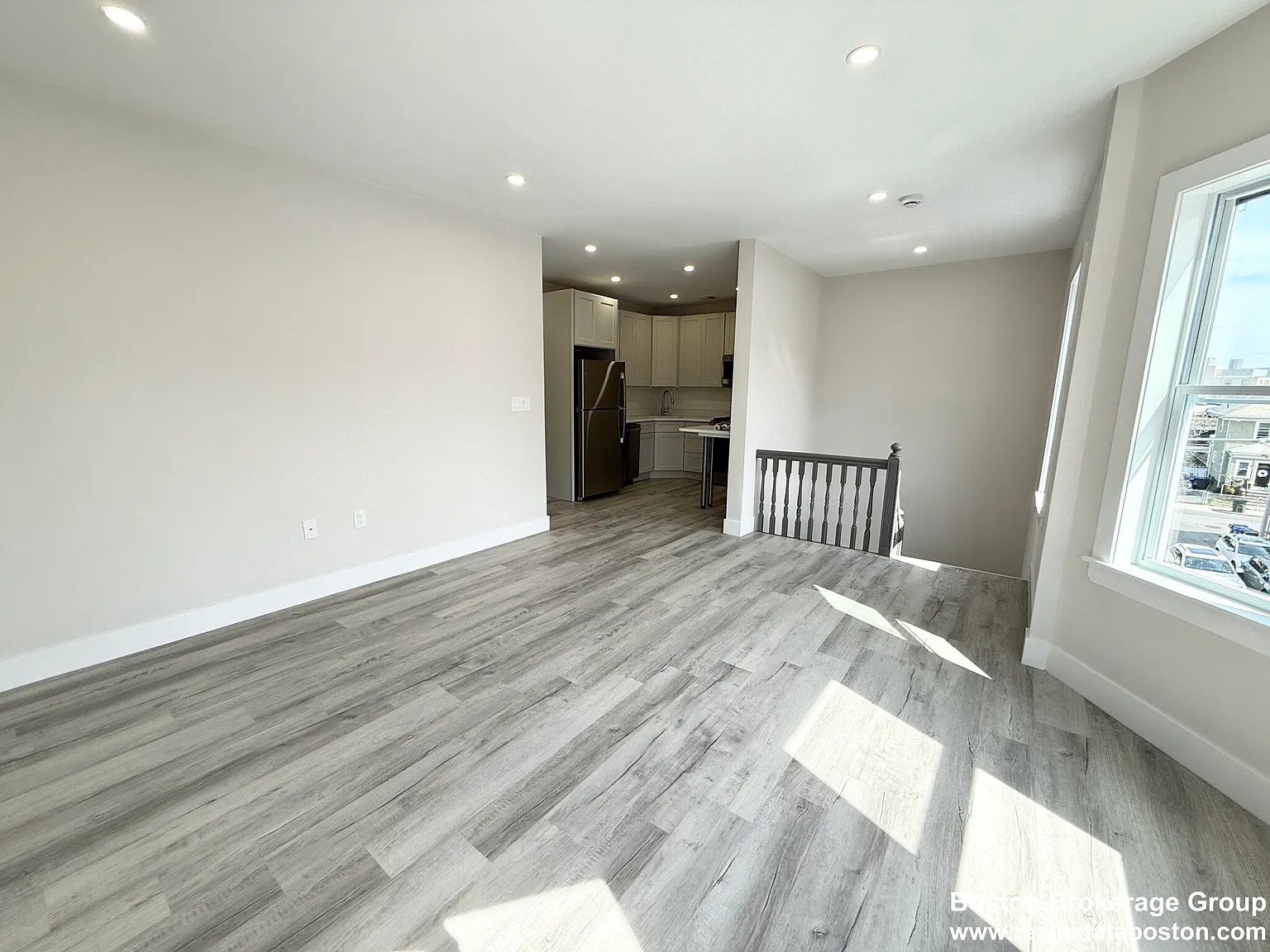 3 bed, $3,300 — Photo 2