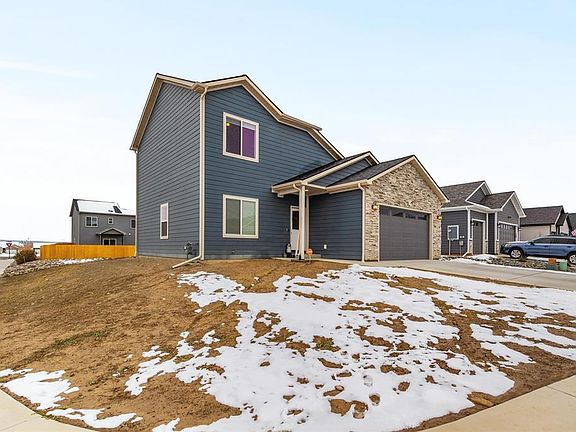 2nd image of 1501 Weminuche Avenue