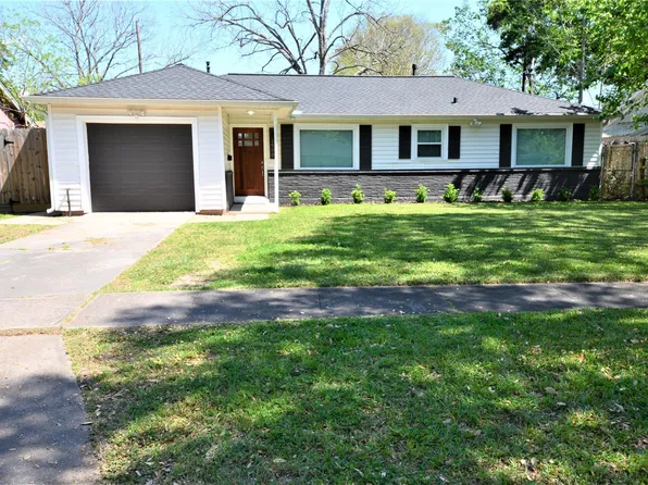 1906 Coulcrest Dr, Houston, TX 77055